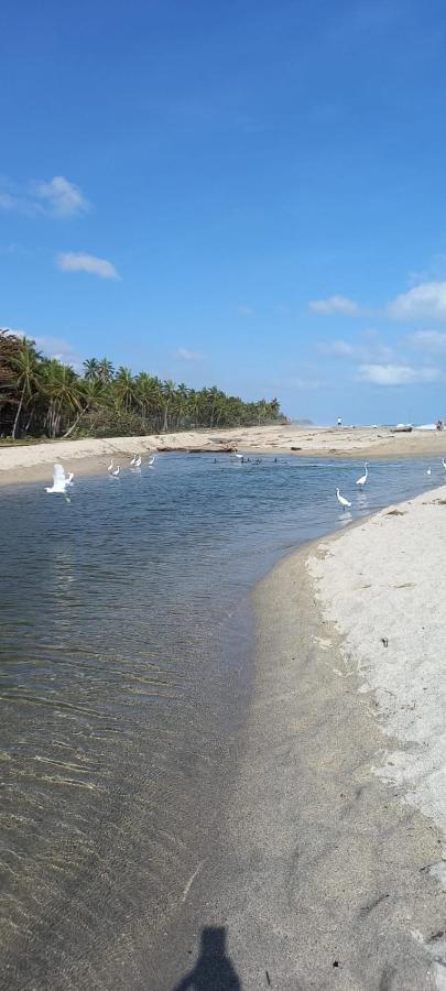 Velero Relax Hostal Guachaca