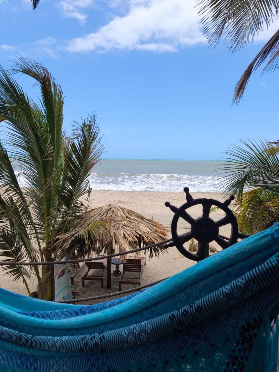 Velero Relax Hostal Guachaca